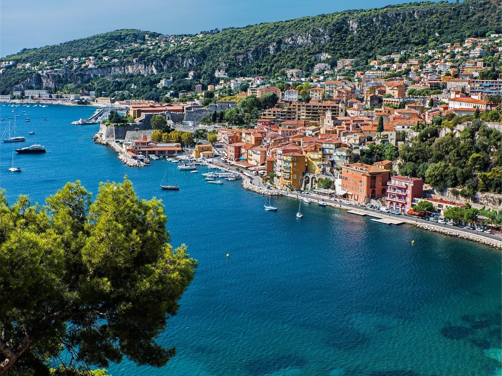 Investissement locatif à Villefranche-sur-Mer, rade et vieille ville, Côte d'Azur